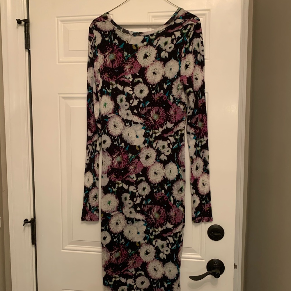 BCBG Maxazaria Soft knit print dress in GUC. Sz L